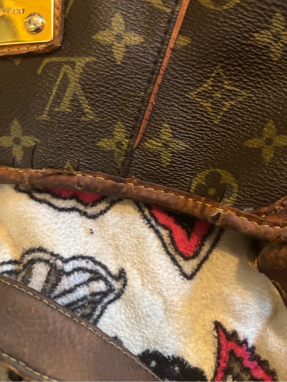 Louis Vuitton Brown Monogram Canvas Hobo Shoulder Bag with Gold Hardware - Picture 4 of 15